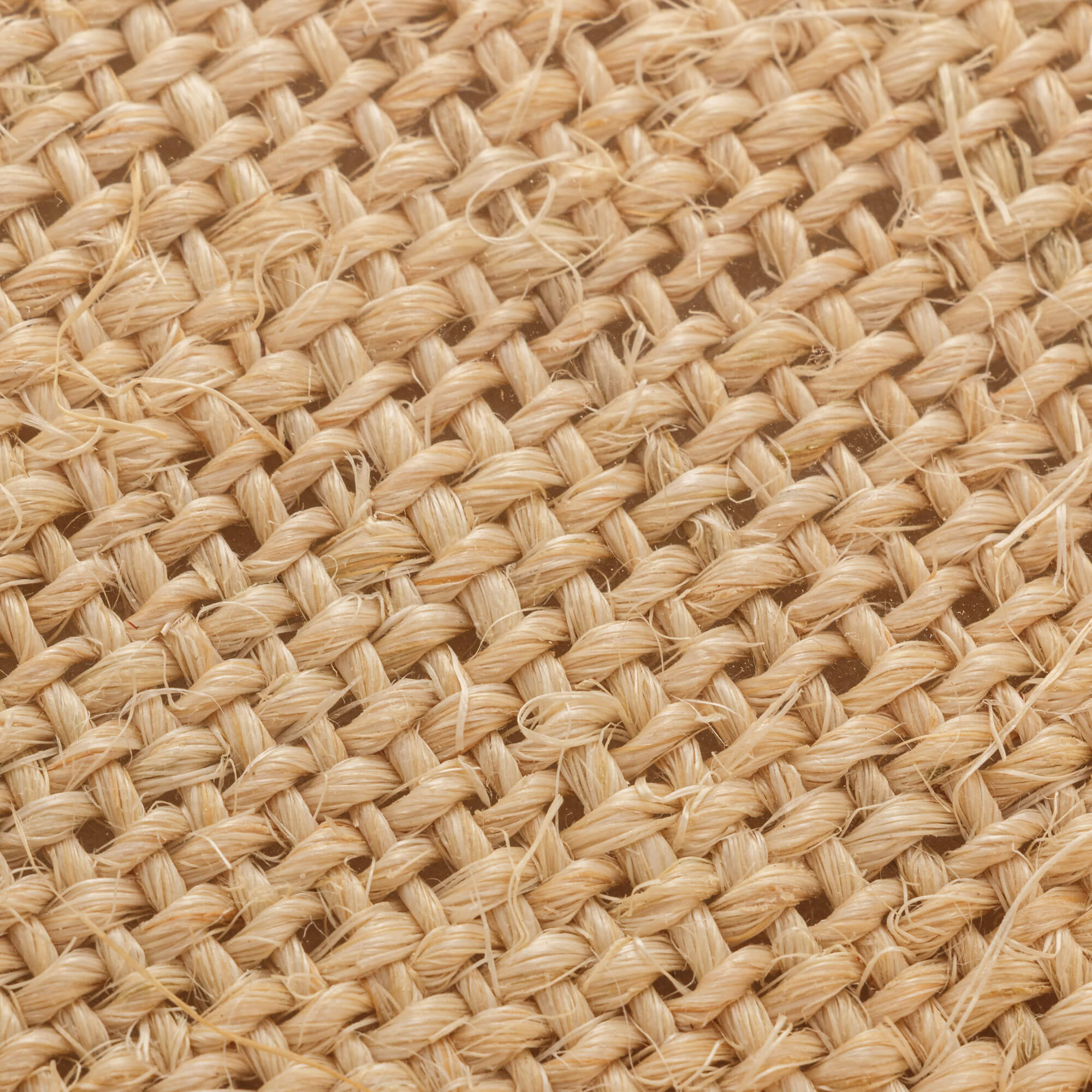 Bandeja de Madeira Pinus com Sisal Natural 45cm - Ela Decora