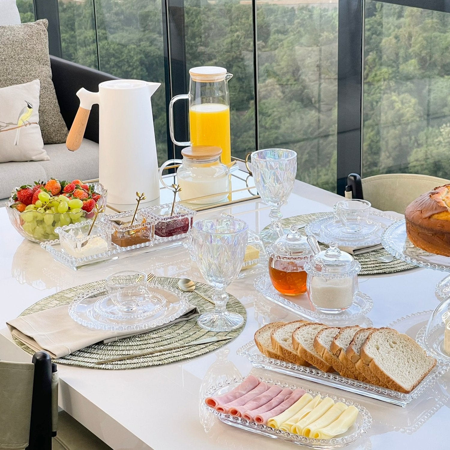 Pode ser usado para compor a decoração da mesa posta de café da manhã.