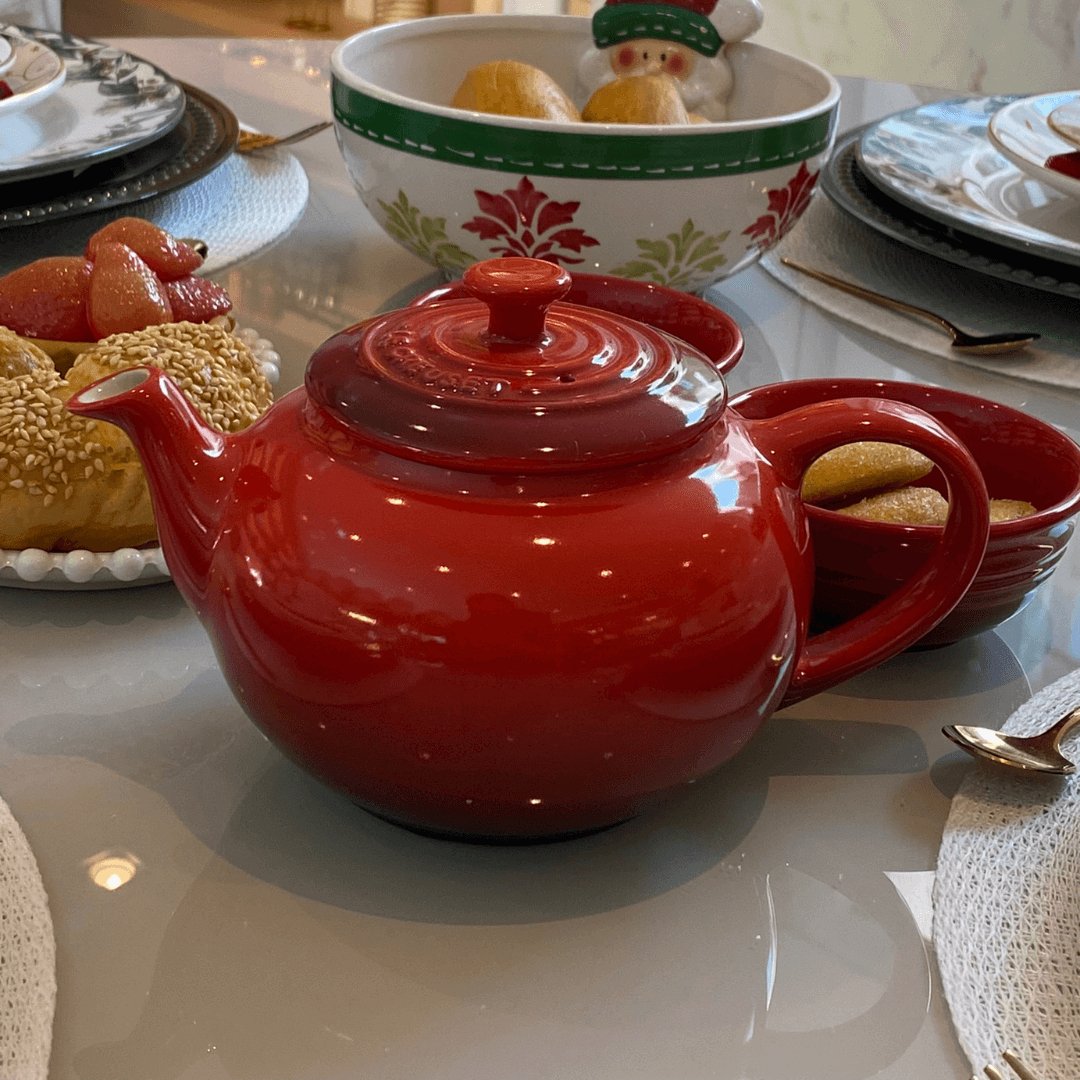 Bule de Chá Classico Vermelho 1,3 Litros Le Creuset - Ela Decora