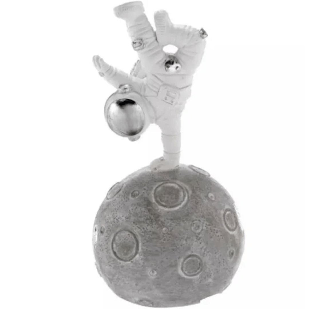 Escultura Astronauta Brincando Decorativo Cromado 18cm - Ela Decora